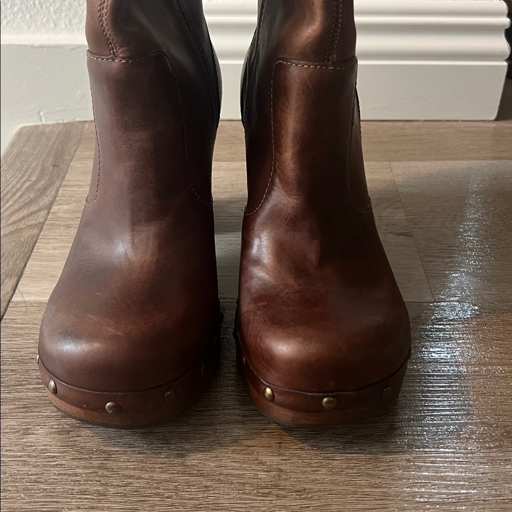 MIA Brown Heeled Boots - Picture 9 of 10